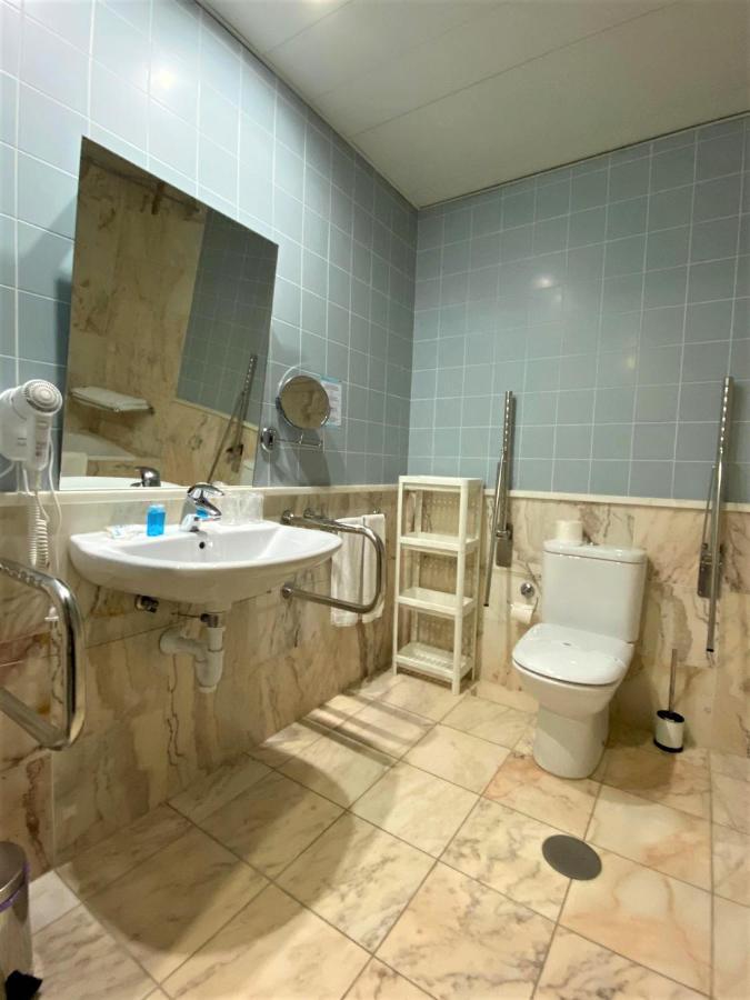 Apulia Praia Hotel เอสโปเซนเด ภายนอก รูปภาพ