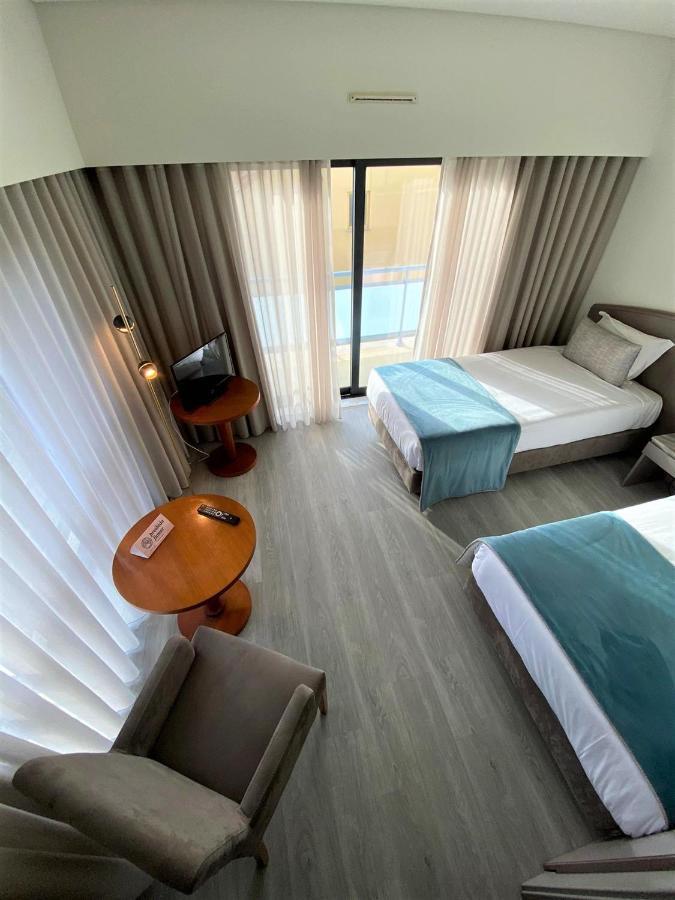 Apulia Praia Hotel เอสโปเซนเด ภายนอก รูปภาพ