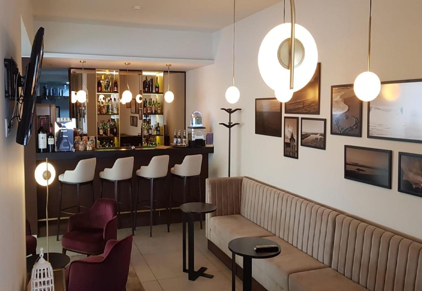 Apulia Praia Hotel เอสโปเซนเด ภายนอก รูปภาพ